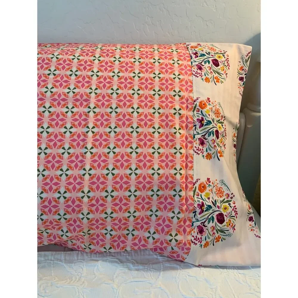 Gorgeous Handmade Pink Geometric Pillowcase Set with Floral Border